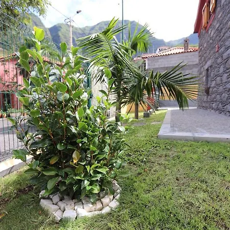 Holiday home Refugio Do Limoeiro