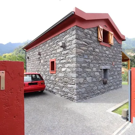 Holiday home Refugio Do Limoeiro *